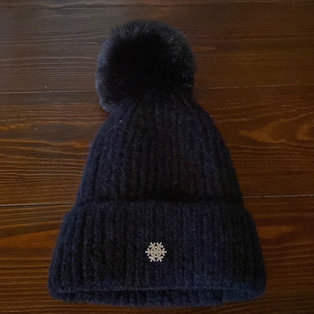Wool hat.